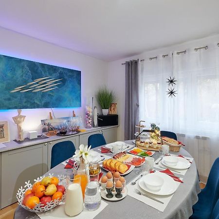 Rooms Mira By Anastasia Zagreb Exterior photo